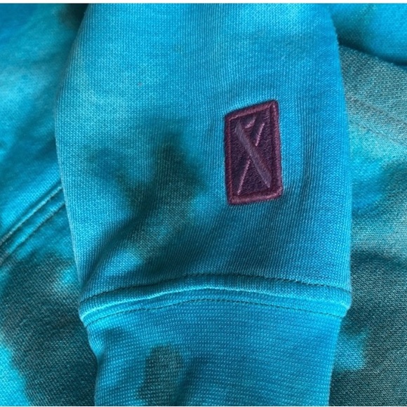 THE NORTH FACE BREAST CANCER HOODIE SIZE SMALL custom redesign - Picture 4 of 4